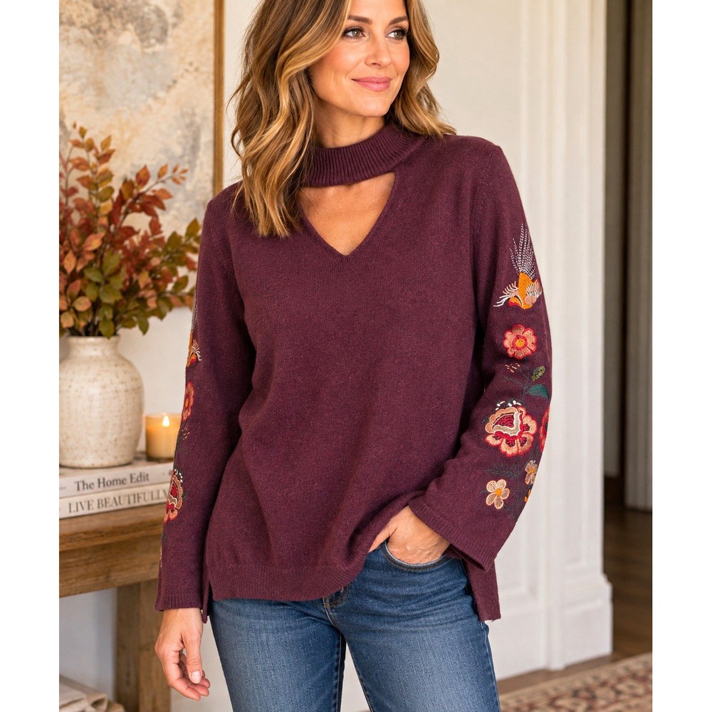 Lipslide Women's Purple Knit V-Neck Pullover Sweater Embroidered Floral S